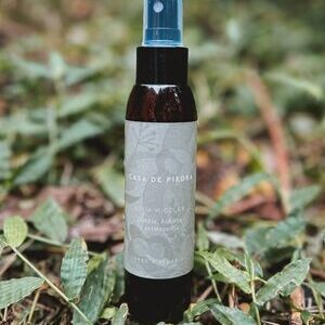 Agua micelar. Casa de Piedra